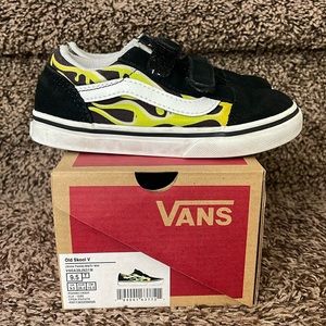 ⭐️Vans Old Skool V⭐️